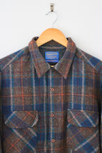 Load image into Gallery viewer, Preloved Pendleton Flannel
